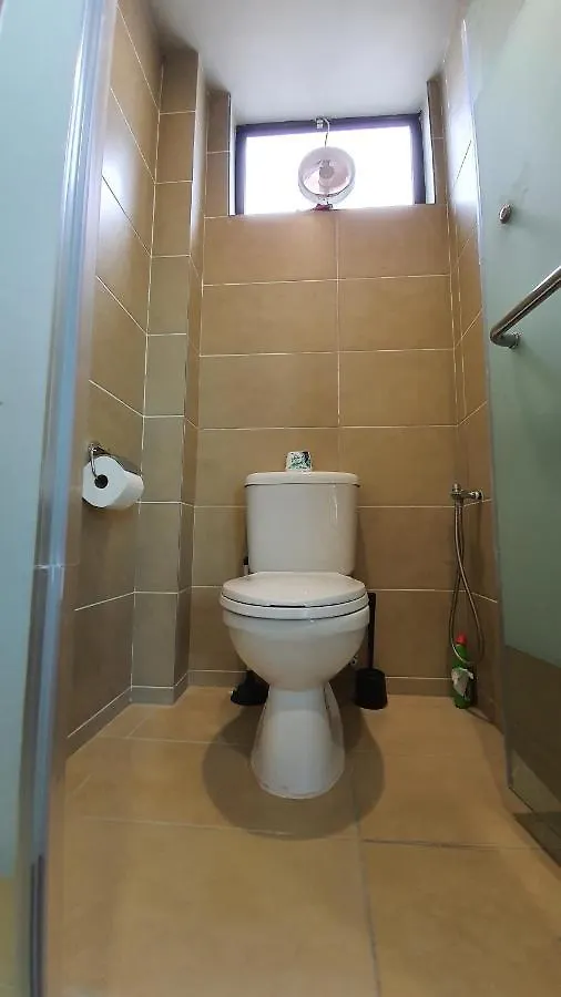 Serene Hillside House Apartment Gelugor