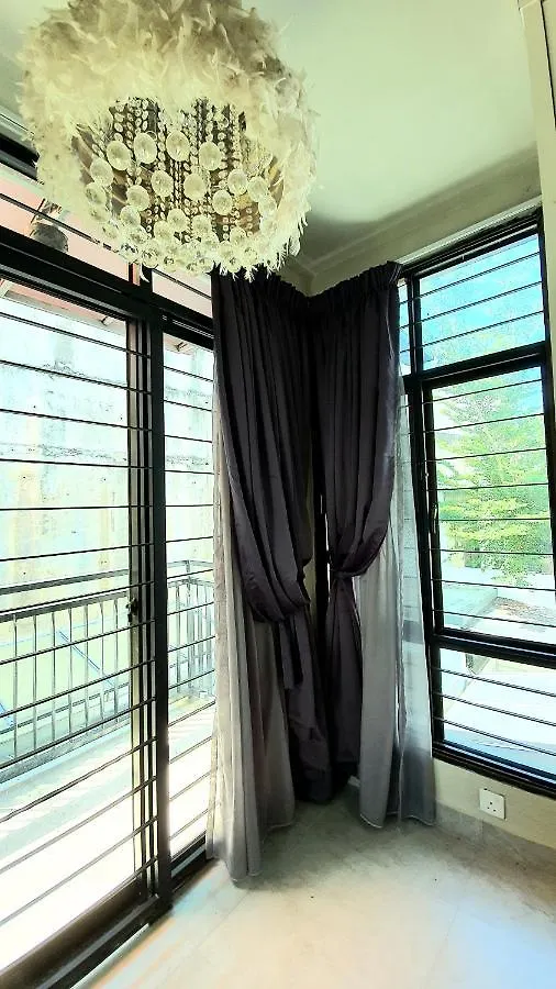 Homestay Serene Hillside House Apartment Gelugor